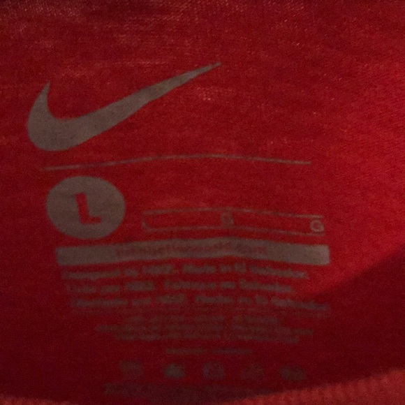 NIKE T SHIRT - Picture 3 of 3
